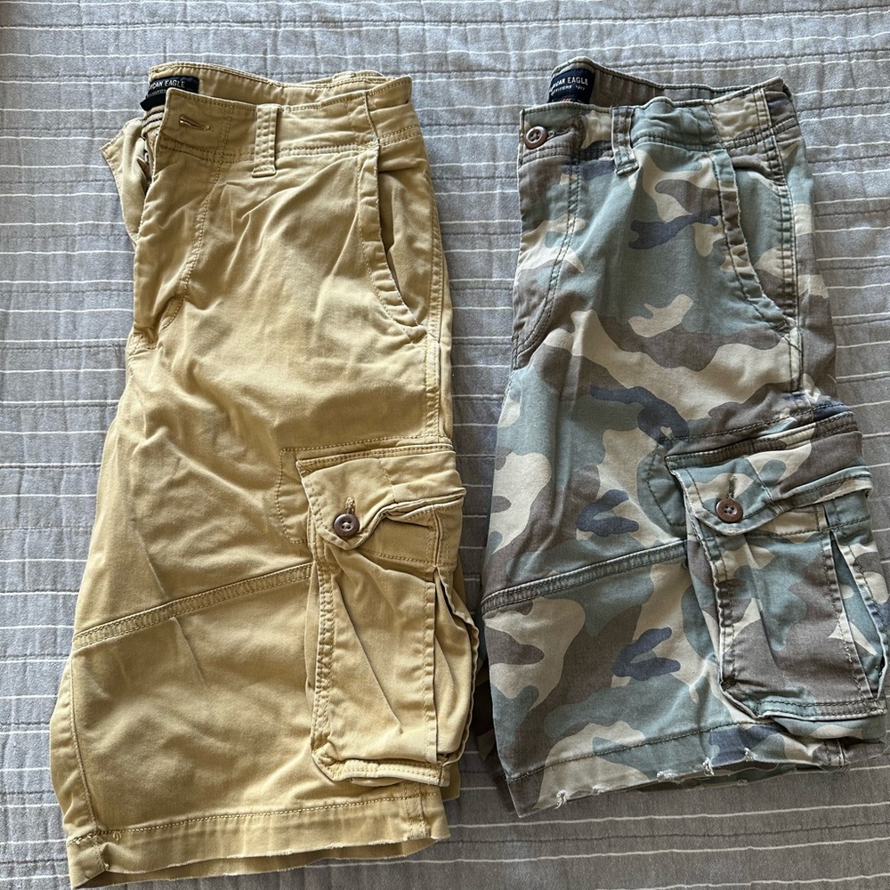 2 PAIR Men’s American Eagle Cargo Shorts